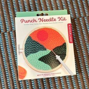 Kikkerland Punch Needle Embroidery Kit with Green, Red, Black Threads